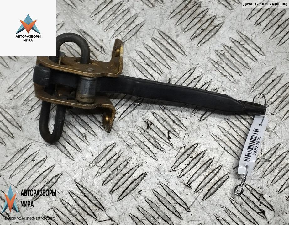 ограничитель открывания двери BMW 5 серия E39 1997, универсал, 8193447 - фото №1