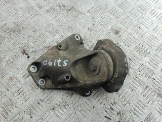 кронштейн КПП Audi A6 4F/C6 2007, 3.0 л., дизель, АКПП, белый, универсал, 4F0399113