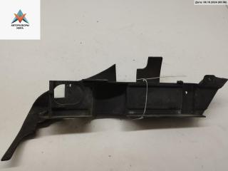 диффузор вентилятора Audi A4 B5 1997, 1.6 л., бензин, МКПП, синий, седан, 8D0121283B