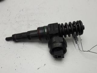 форсунка Volkswagen Passat B5 1999, 1.9 л., дизель, МКПП, синий, универсал, 038130073AG