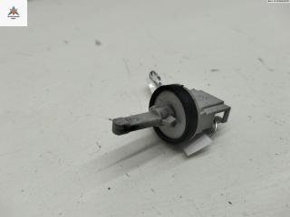 датчик температуры Volkswagen Golf 5 поколение 2005, 1.6 л., бензин, МКПП, чёрный, хетчбэк 3 дв., 1K0907543A