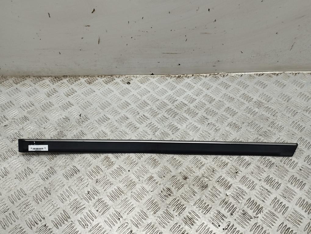 молдинг двери задней левой BMW 5 E39 1997, 2.8 л., бензин, АКПП, серый, универсал, 8184479