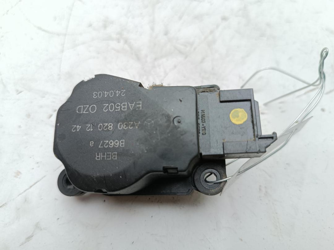 моторчик заслонки печки Mercedes-Benz E W211 2003, 3.2 л., дизель, АКПП, серый, универсал, 2308201242