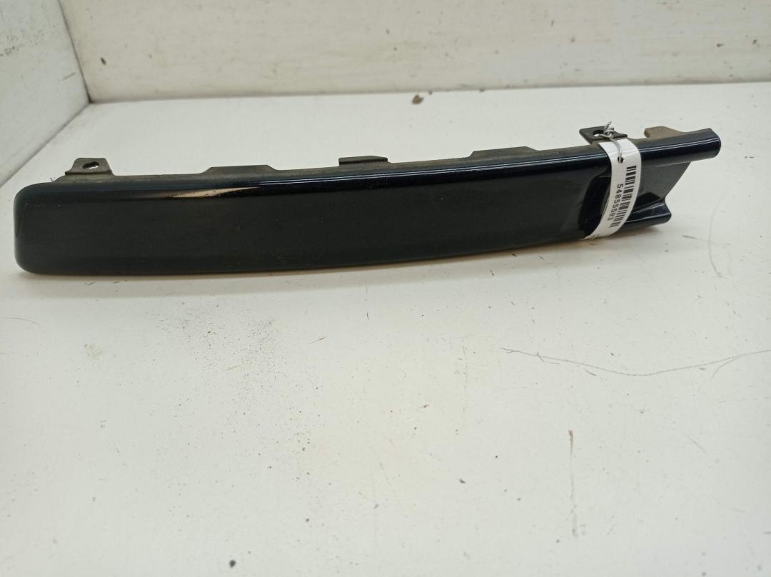 молдинг переднего бампера Volkswagen Passat B6 2005, 2.0 л., дизель, МКПП, чёрный, универсал, 3C0807645A