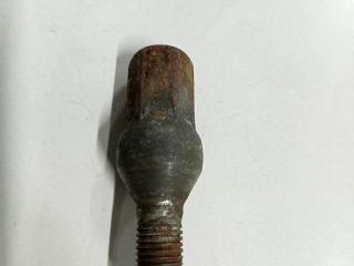 болт колесный Mercedes-Benz C-Класс W203/S203/CL203 2003, 2.7 л., дизель, МКПП, чёрный, универсал