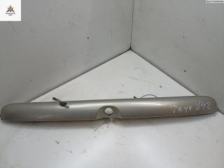 накладка подсветки номера Opel Vectra B 1996, 1.6 л., бензин, МКПП, бежевый, универсал, 90463756