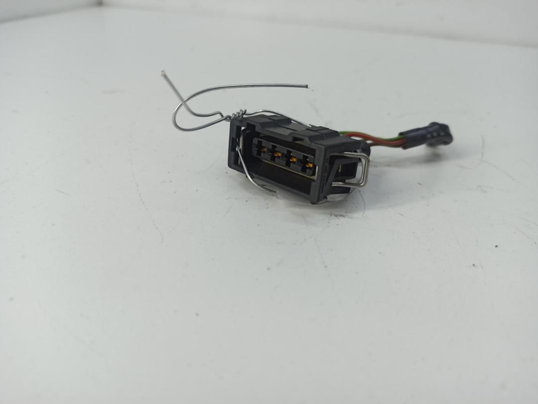 разъем (фишка) проводки Audi A6 C5 1998, 1.8 л., Ti, бензин, МКПП, синий, универсал, 37972754