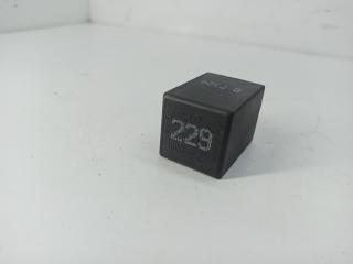 реле (прочие) Audi 80 8C/B4 1993, 2.0 л., бензин, МКПП, зелёный, седан, 431955531