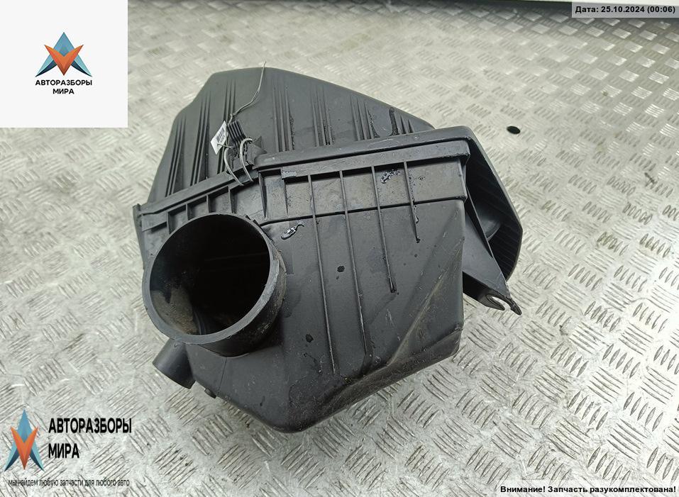 корпус воздушного фильтра BMW 5 серия E60/E61 2003, 3.0 л., бензин, АКПП, серый, седан, 7521030 - фото №1