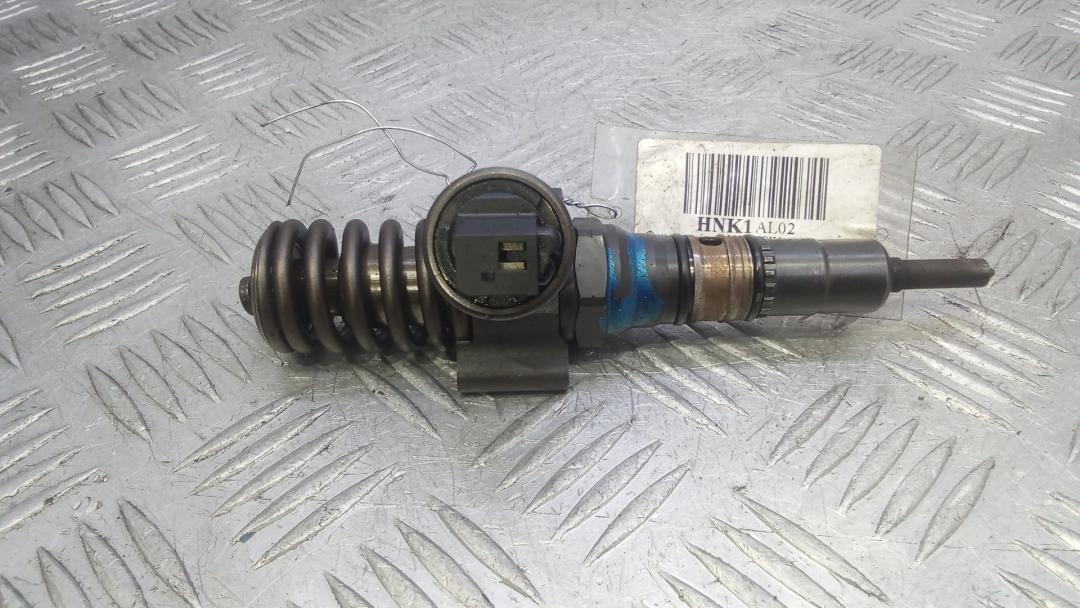 форсунка Volkswagen Jetta 5 поколение 2008, 2.0 л., дизель, МКПП, седан, 0414720404, PDB027, 038130073G - фото №1