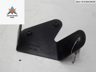 кронштейн (крепление) Volkswagen Passat B5 [рестайлинг] 2000, 1.9 л., дизель, МКПП, серый, универсал, 3B0951181