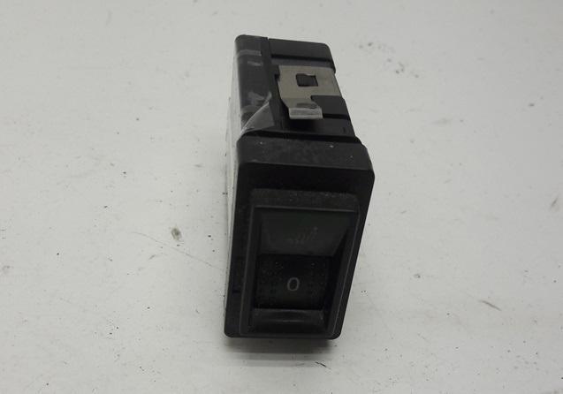 кнопка обогрева сидений Skoda Superb mk1 (B5) 2006, 1.8 л., бензин, МКПП, серый, седан, 3U0963563