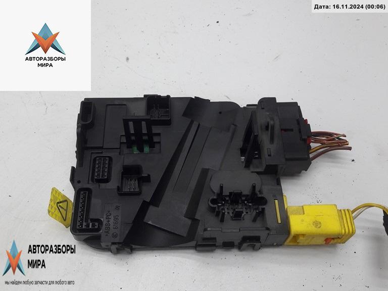 блок круиз-контроля Volkswagen Touran 1 поколение 2005, 2.0 л., дизель, МКПП, белый, минивэн, 1K0953521 - фото №1