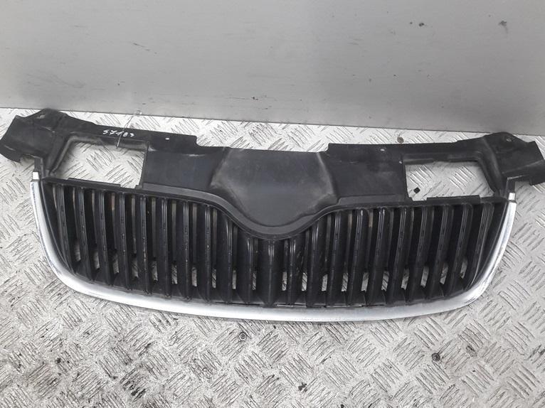 решетка радиатора Skoda Roomster 2006, серый, универсал, 5J0853668A