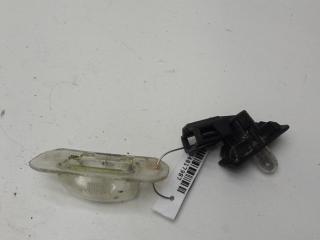 подсветка номера Volkswagen Golf 3 поколение 1997, 1.6 л., бензин, МКПП, белый, хетчбэк 3 дв., 1H6943167B