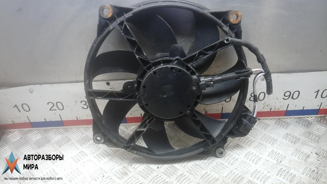 вентилятор радиатора Renault Megane 3 поколение 2009, 1.6 л., бензин, МКПП, хетчбэк 5 дв. - фото №1