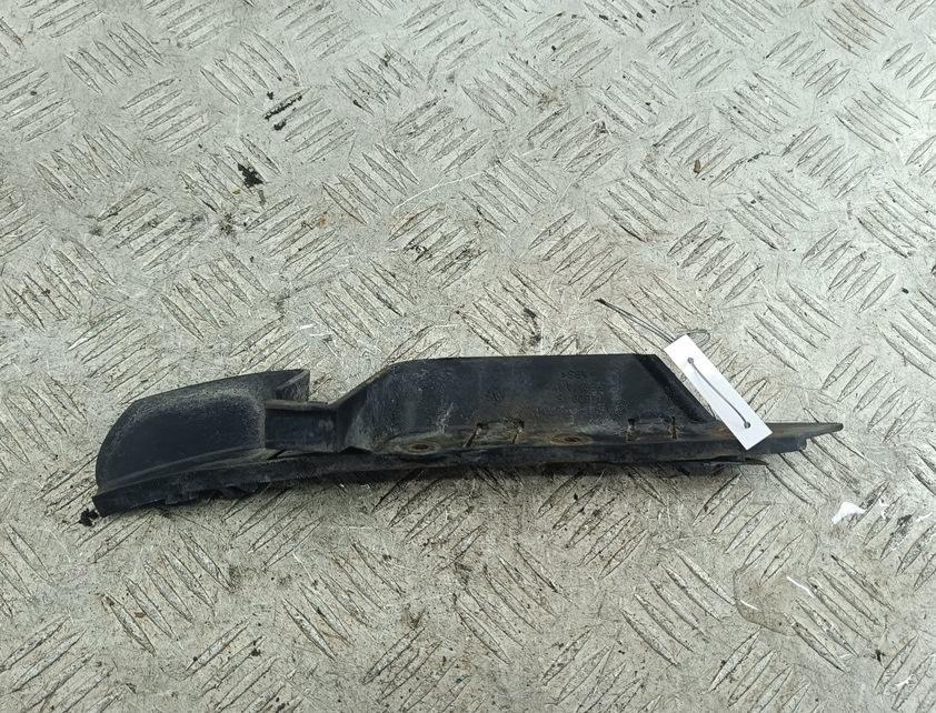 кронштейн переднего бампера BMW 5 E60/E61 2006, 3.0 л., дизель, МКПП, серый, универсал, 7033705