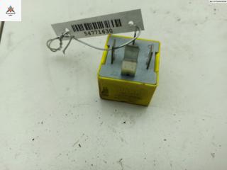 реле (прочие) Renault Scenic 1 поколение [рестайлинг] 2002, 1.6 л., бензин, МКПП, зелёный, минивэн, 7700844253