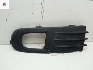 заглушка (решетка) в бампер Volvo S40 2 поколение 2006, 1.6 л., дизель, МКПП, серый, универсал, 30655884