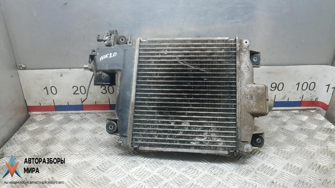 радиатор интеркулера Toyota Hilux 7 поколение 2007, 3.0 л., дизель, МКПП, пикап, 179400L030 - фото №1