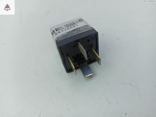 реле бензонасоса Opel Zafira 2 поколение (B) [рестайлинг] 2009, 1.9 л., дизель, МКПП, чёрный, минивэн, 13171831