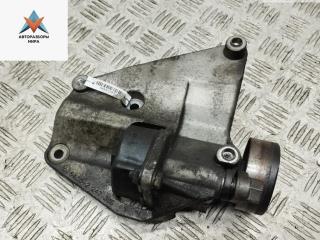 кронштейн компрессора кондиционера BMW 5 серия E39 [рестайлинг] 2001, 2.0 л., дизель, МКПП, зелёный, универсал, 2247388