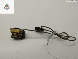 личинка дверного замка Audi A4 B5 [рестайлинг] 1998, 1.6 л., бензин, МКПП, красный, седан