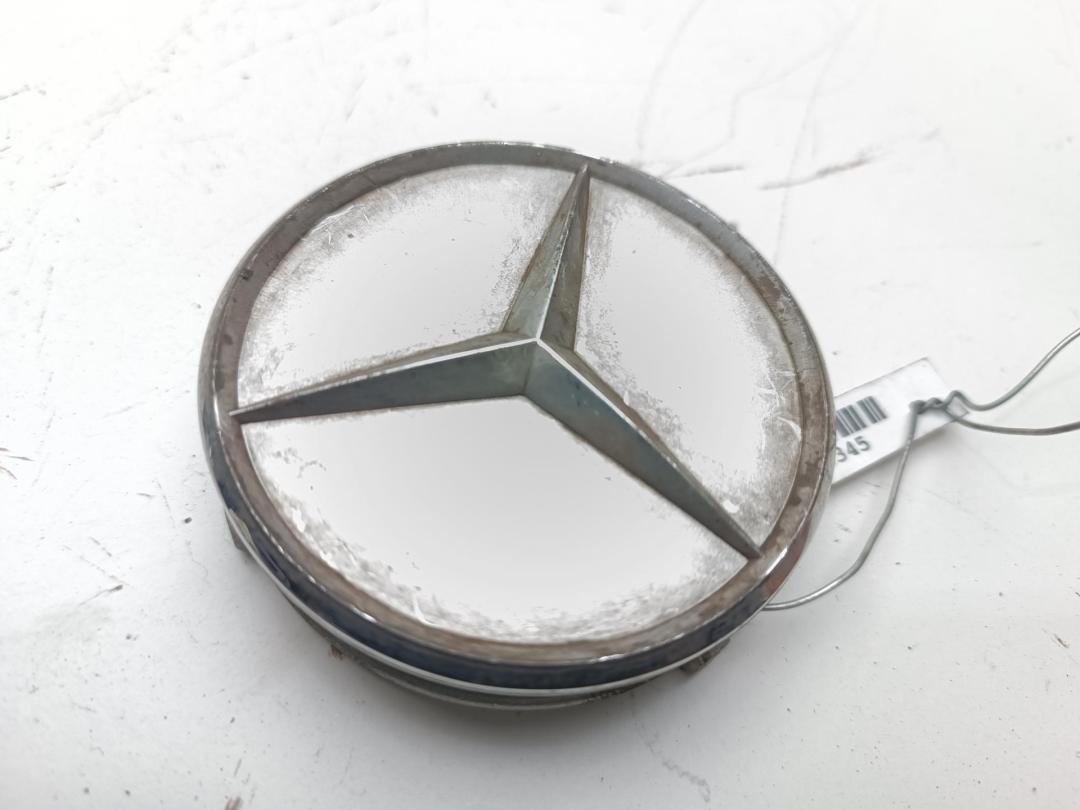 колпачок литого диска Mercedes-Benz A W168 2001, 1.6 л., бензин, АКПП, серый, хетчбэк 5 дв., 2204000125