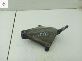 кронштейн КПП Renault Scenic 1 поколение [рестайлинг] 2002, 1.6 л., бензин, МКПП, зелёный, минивэн, 8200205568