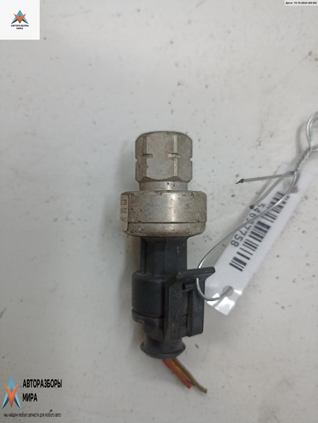 датчик кондиционера Opel Astra G 2001, 1.8 л., бензин, МКПП, жёлтый, купе - фото №1