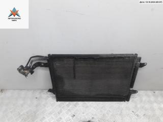 радиатор кондиционера Volkswagen Touran 1 поколение 2005, 2.0 л., дизель, МКПП, белый, минивэн