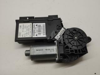 моторчик стеклоподъемника передний правый Audi A4 B6 2004, 2.0 л., бензин, МКПП, серый, универсал, 8E1959802B
