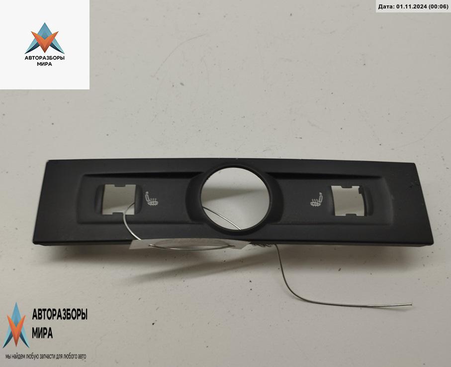 накладка декоративная Audi A8 D3/4E 2003, 4.0 л., дизель, АКПП, чёрный, седан, 4E0863915 - фото №1