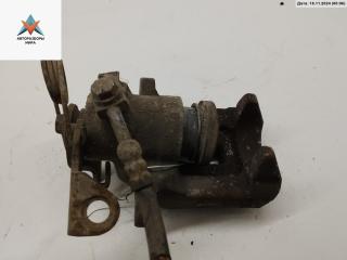 суппорт задний правый Audi A4 B5 1997, 1.6 л., бензин, МКПП, синий, седан