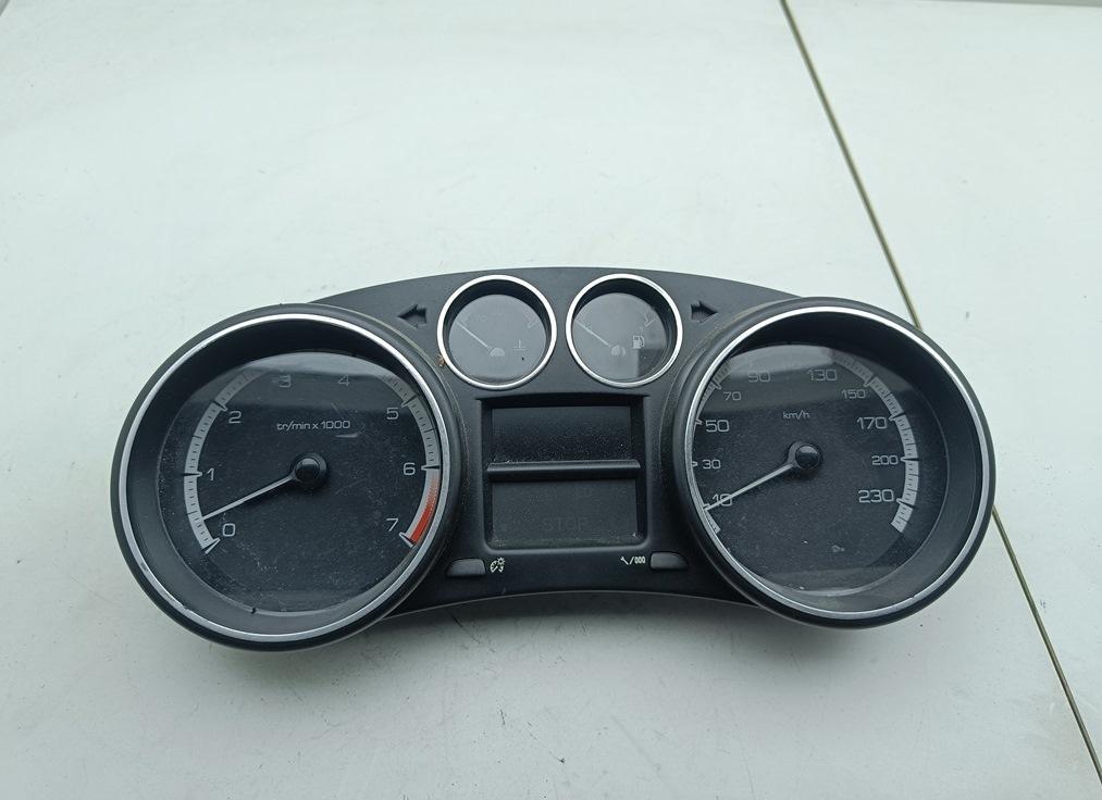 приборная панель Peugeot 308 T7 2009, 1.6 л., бензин, МКПП, серый, универсал, 9665107380