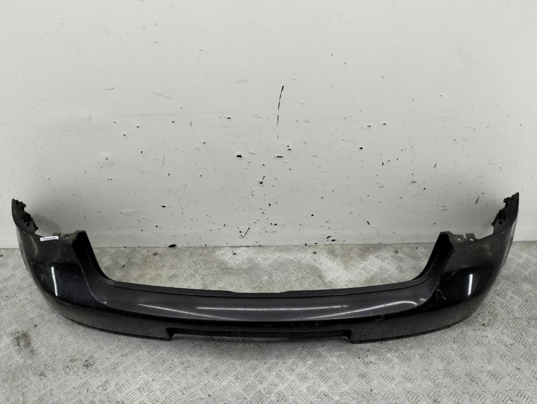бампер задний Volkswagen Golf 5 поколение 2005, чёрный, хетчбэк 3 дв., 1K6807417A - фото №1