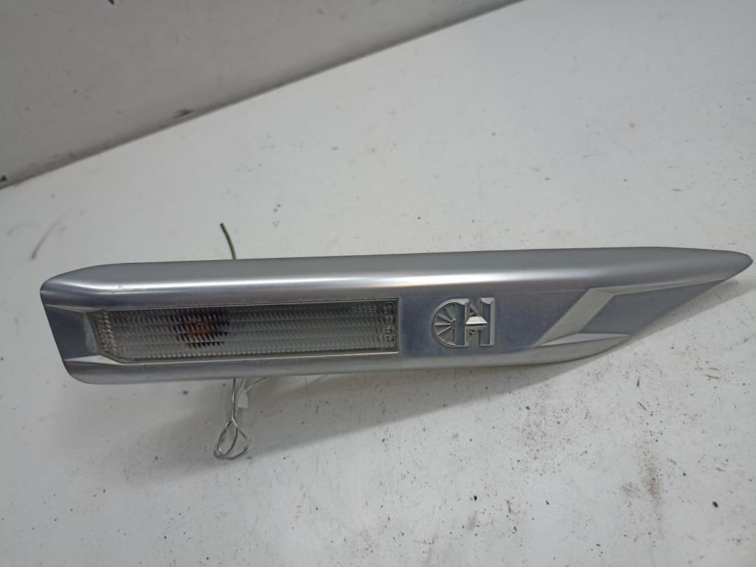 повторитель передний правый Opel Tigra B 2007, 1.8 л., бензин, МКПП, чёрный, кабриолет, 93162218
