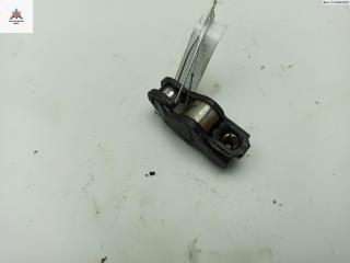 коромысло клапана (рокер) Citroen C4 1 поколение 2006, 1.4 л., бензин, МКПП, красный, хетчбэк 3 дв.