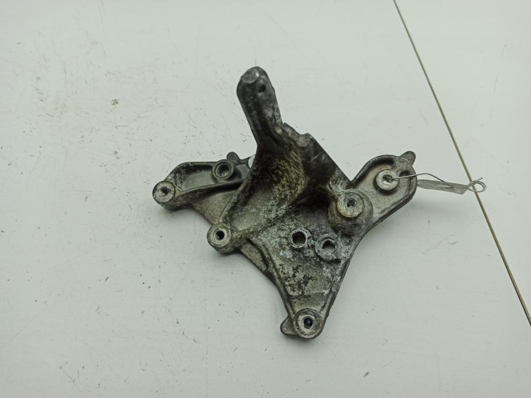 кронштейн (крепление) Peugeot 307 2005, 2.0 л., дизель, МКПП, синий, универсал, 9648584680