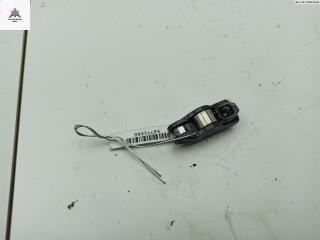 коромысло клапана (рокер) Citroen C4 1 поколение 2006, 1.4 л., бензин, МКПП, красный, хетчбэк 3 дв.