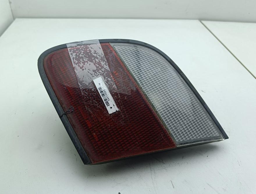 фонарь крышки багажника правый Nissan Almera N15 1996, 1.4 л., бензин, МКПП, красный, хетчбэк 3 дв.
