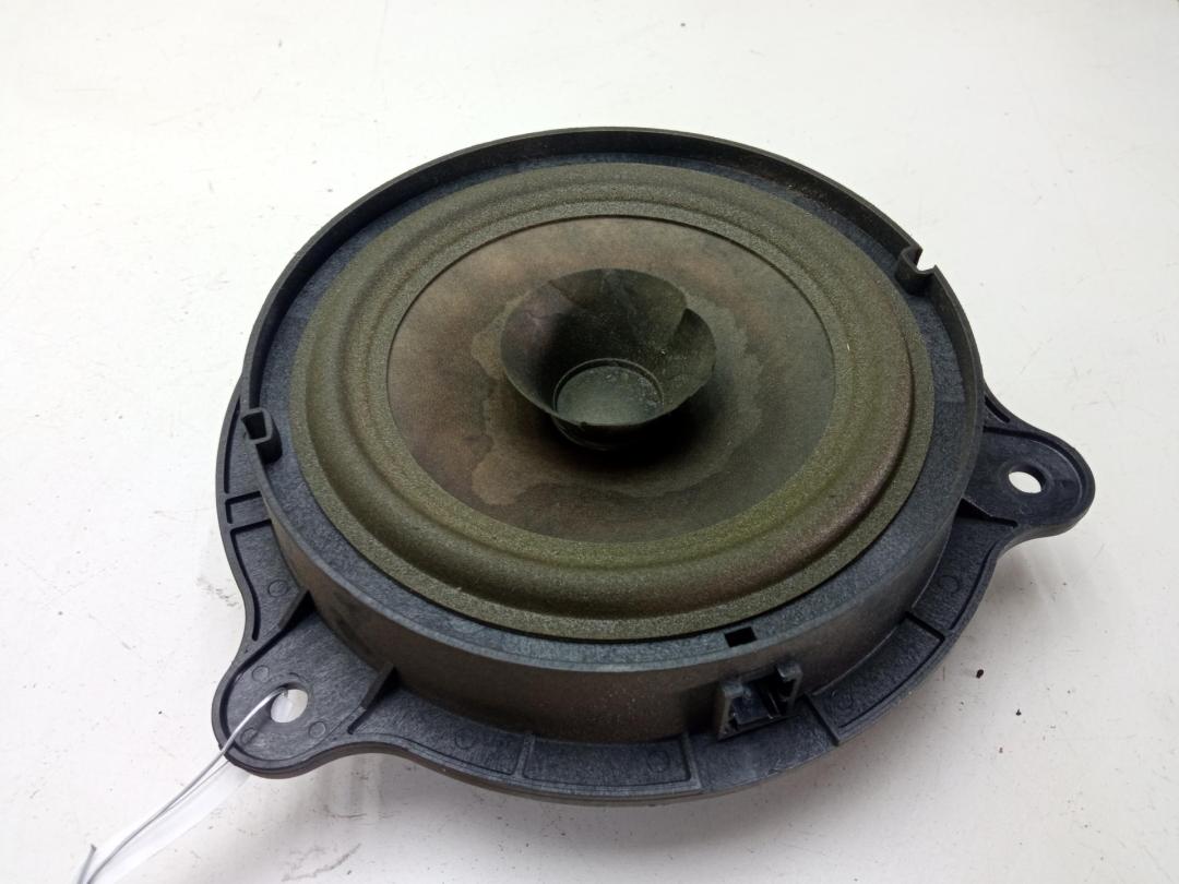 динамик двери Nissan Almera Tino 2004, 1.8 л., бензин, МКПП, чёрный, минивэн, 28156AV700