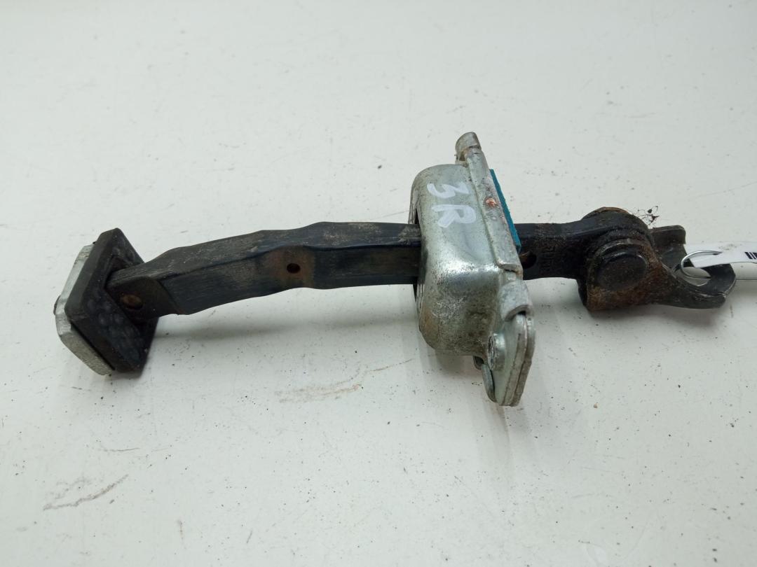 Ограничитель открывания двери задней Hyundai i30 2008, универсал