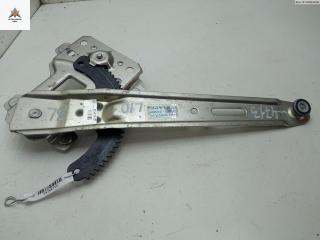 стеклоподъемник задний левый Hyundai i10 1 поколение 2009, 1.1 л., бензин, МКПП, красный, хетчбэк 5 дв., 834010X000