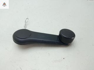 ручка стеклоподъемника Hyundai i10 1 поколение 2009, 1.1 л., бензин, МКПП, красный, хетчбэк 5 дв., 8263222001