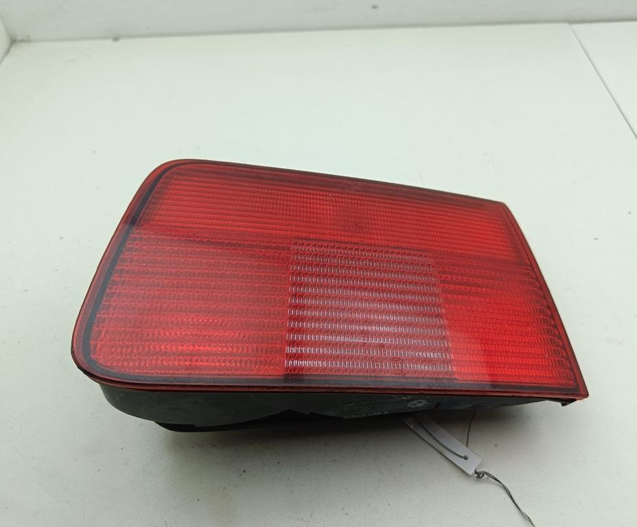 фонарь крышки багажника правый BMW 5 E39 2000, 3.0 л., дизель, АКПП, чёрный, универсал, 8361674