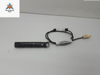 усилитель антенны Volkswagen Golf 5 поколение 2004, 1.4 л., бензин, МКПП, серый, хетчбэк 5 дв., 1K6035577H