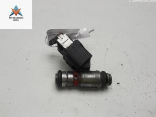 форсунка Volkswagen Golf 4 поколение 1999, 1.4 л., бензин, МКПП, белый, хетчбэк 5 дв., 036031C