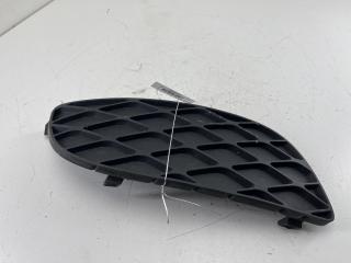 заглушка (решетка) в бампер Toyota Yaris 2003, 1.0 л., бензин, МКПП, серый, хетчбэк 3 дв., 52127-0D050
