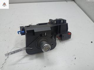 кнопка открытия багажника Opel Meriva 1 поколение (A) 2004, 1.6 л., бензин, МКПП, серый, минивэн, 09183495